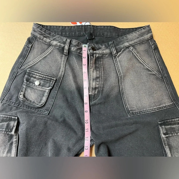 NWT CIDER Women’s Black and Gray Denim Fringe Utility Shorts Size XL - Picture 2 of 8